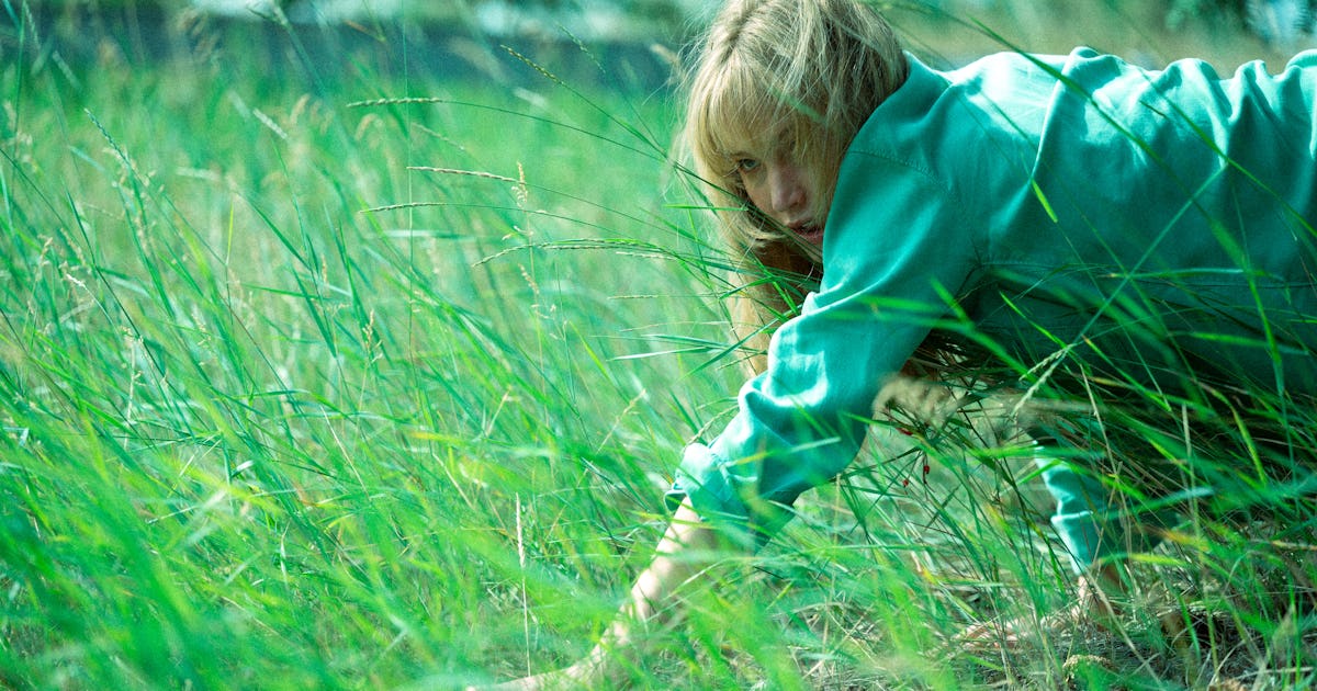 The Most Unnerving Psychological Thriller Of The Year Keeps You At Arm's Distance