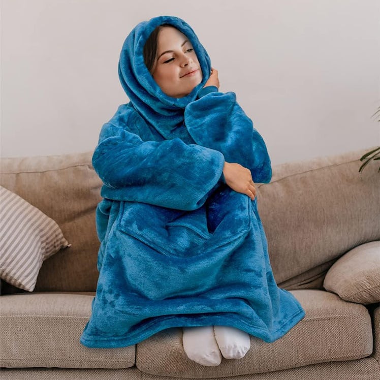 PAVILIA Wearable Blanket Hoodie