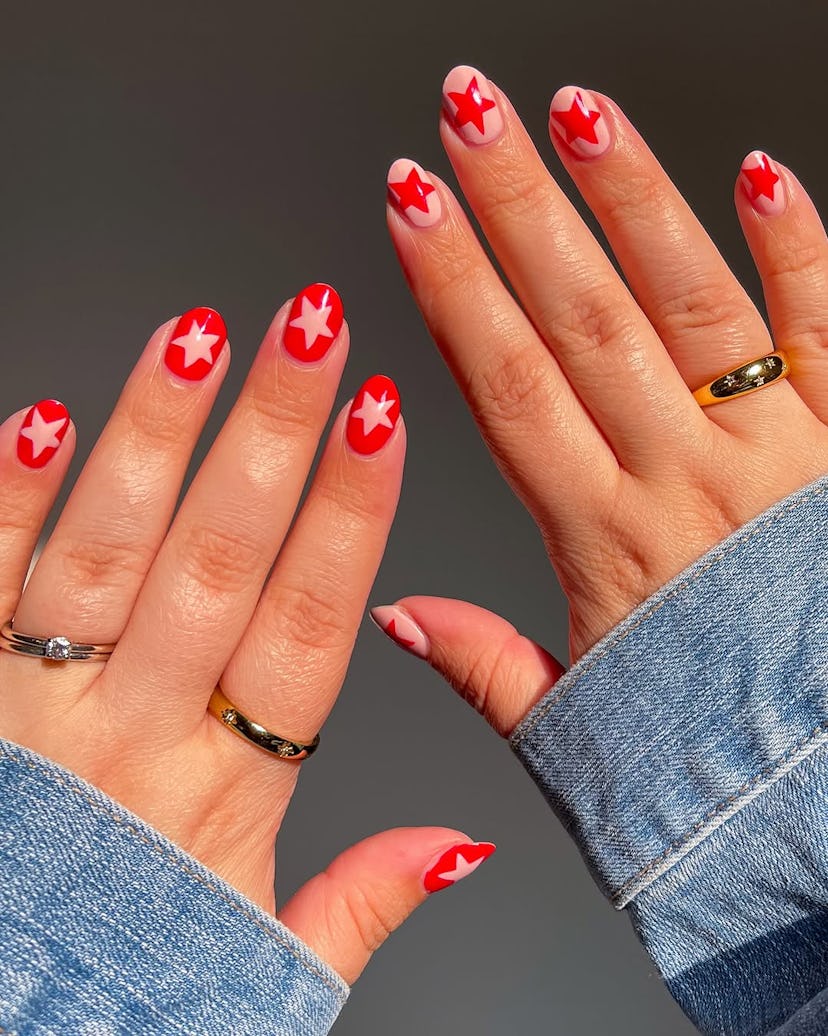 Red star nails.