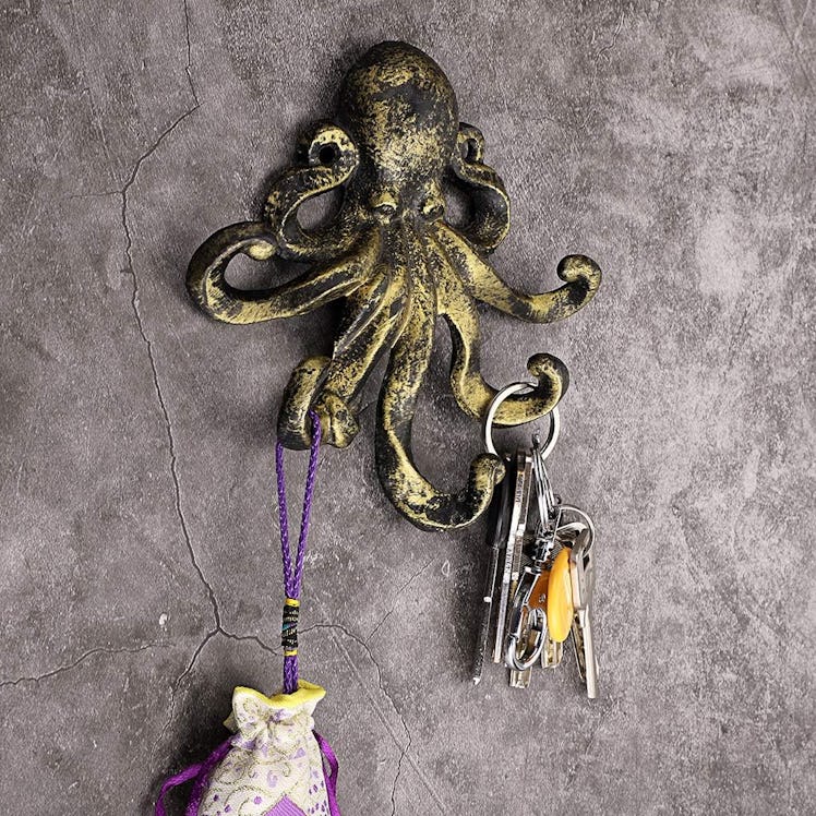 Sumnacon Cast Iron Octopus Coat Hook