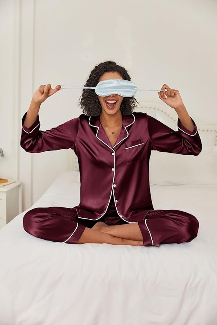 Ekouaer Satin Pajama Set