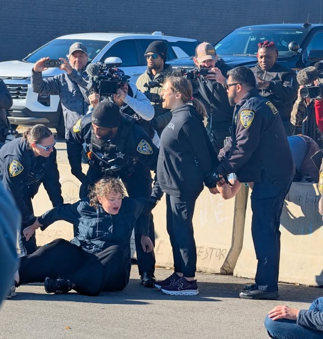 A group of suburban moms in Chicago are arrested by police while protesting at the Broadview Detenti...