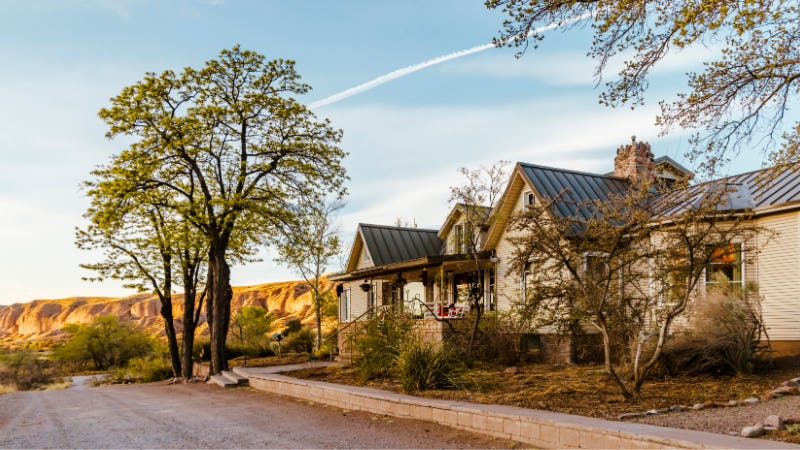 3 Vacation Spots Where You Can Laugh Loud & Sleep Late