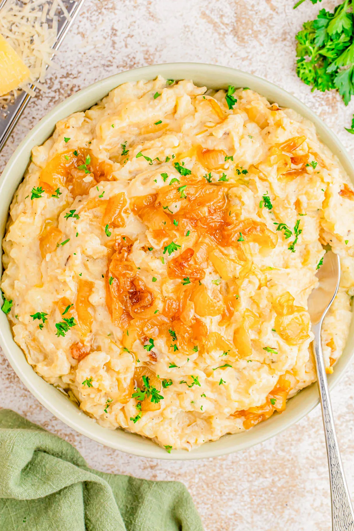 11 Easy Christmas Recipes For A Crowd