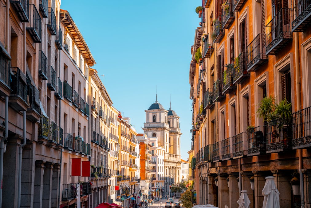 wmagazine.com - Ann Binlot - The Insider's Guide to Madrid