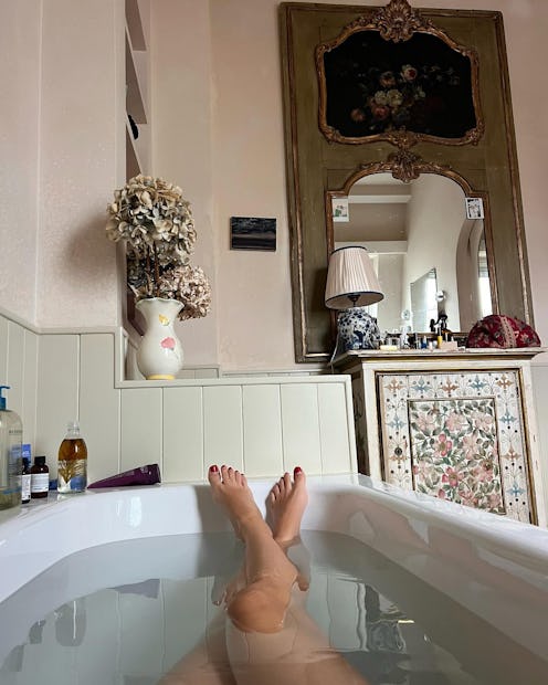 french women spend their sundays