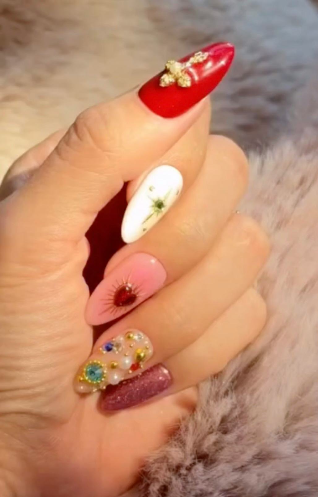 best celebrity manicures 2025