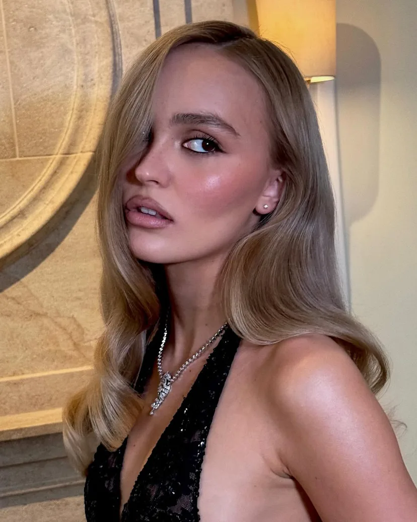 side parts 2025 beauty trends