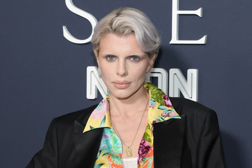 celebrities 2025 pixie haircut