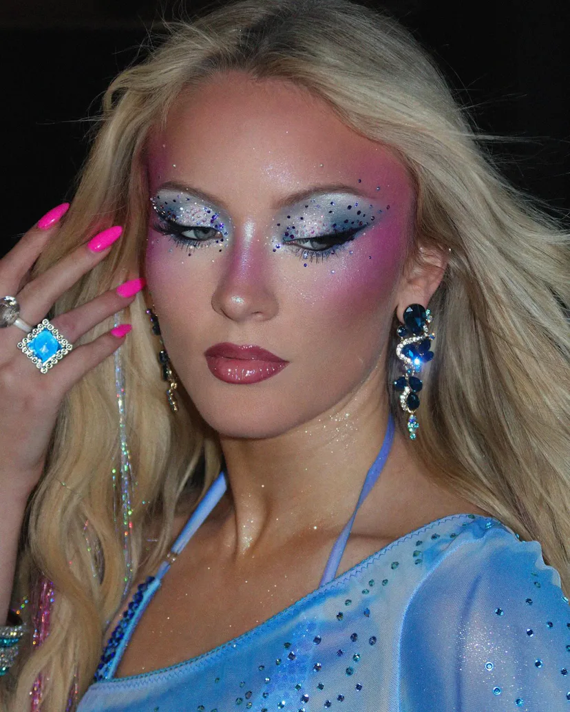 Zara Larsson with icy blue eyeshadow