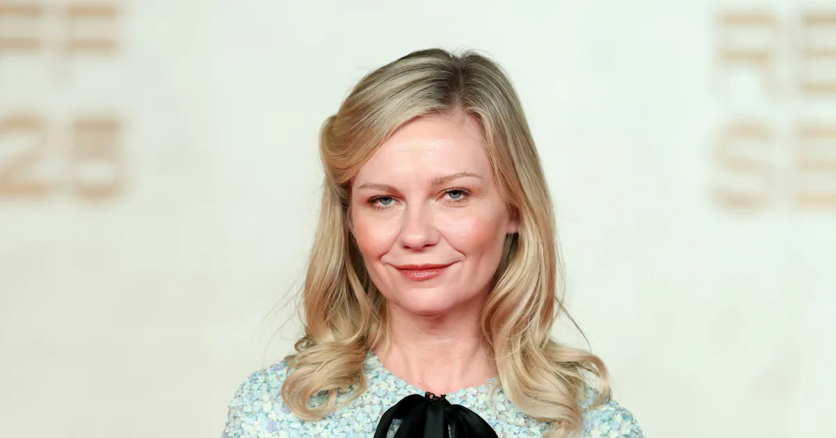 Kirsten Dunst Has a Cinderella Moment in Jonathan Anderson’s Dior