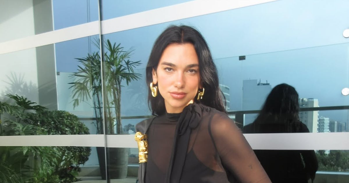 Dua Lipa Went Braless In A Midriff-Baring Top On Vacation In Mexico City