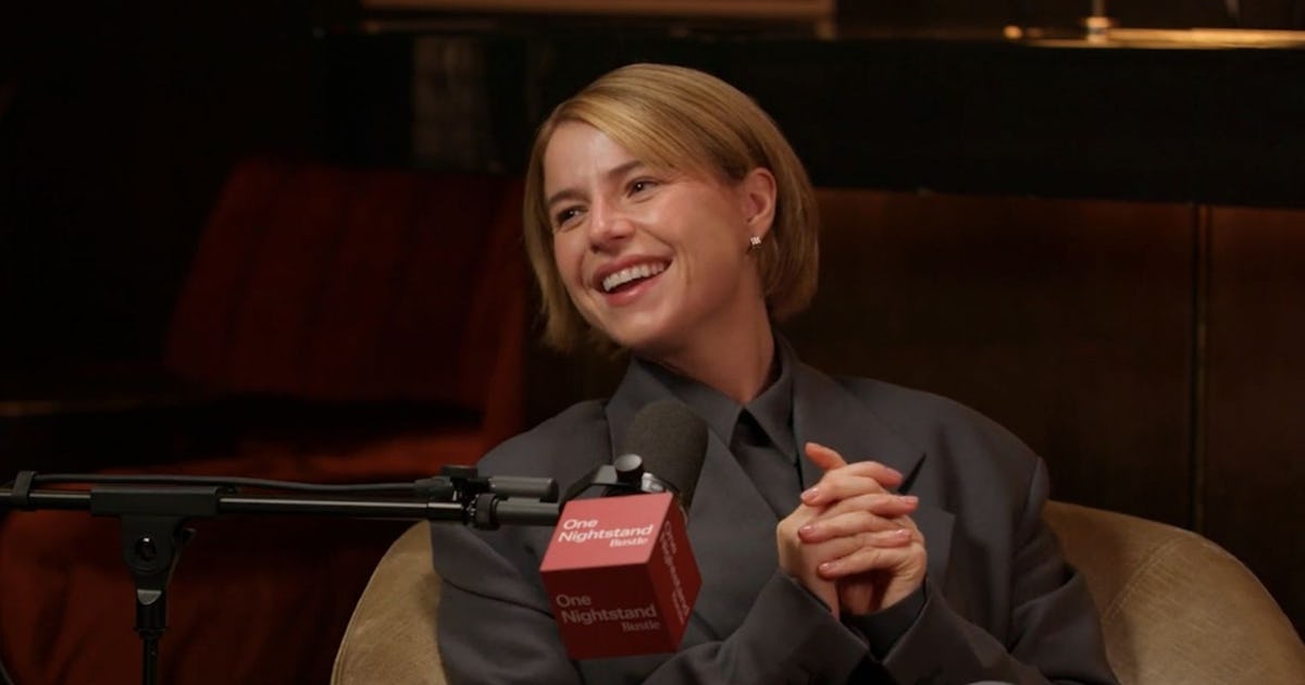 The One Author Jessie Buckley Always Wants On Her Nightstand