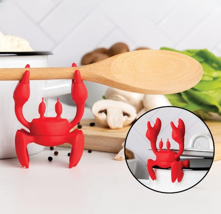 OTOTO Red the Crab Silicone Utensil Rest