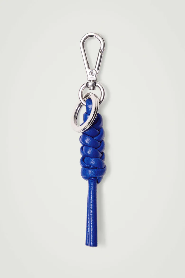 Knotted Rope Key Rings Fashion Is Tied Up in Knots: 12 Ways to Wear the Twisty Trend