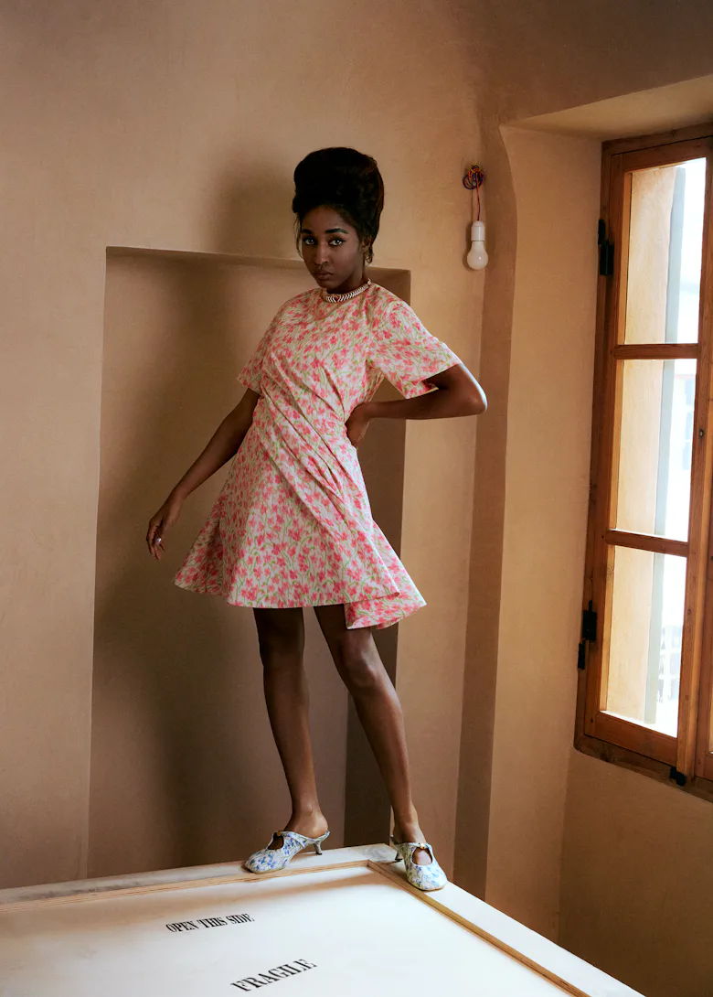 ayo edebiri pink dress Ayo Edebiri: Why 'The Bear' star is ruling the red carpet