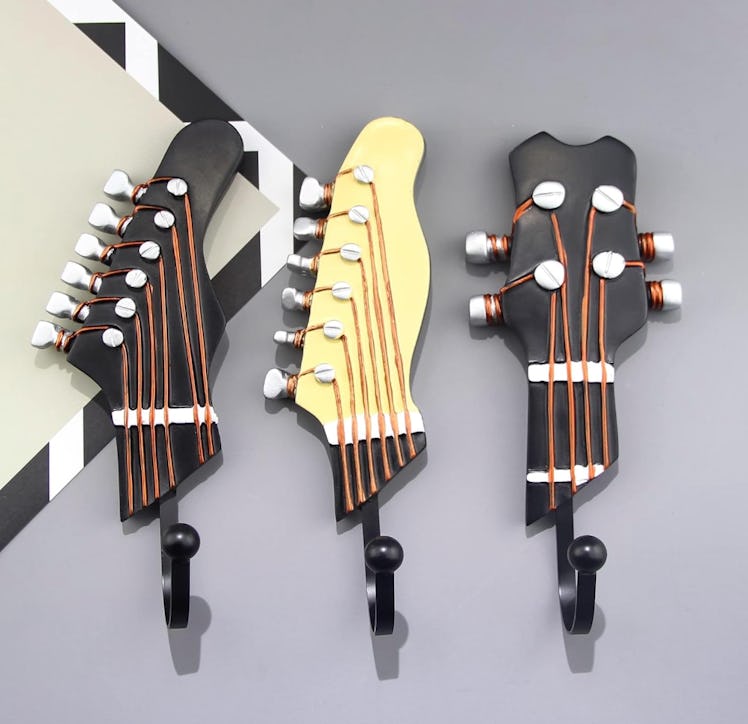 KUNGYO Vintage Guitar Shaped Decorative Hooks (3-Pack)