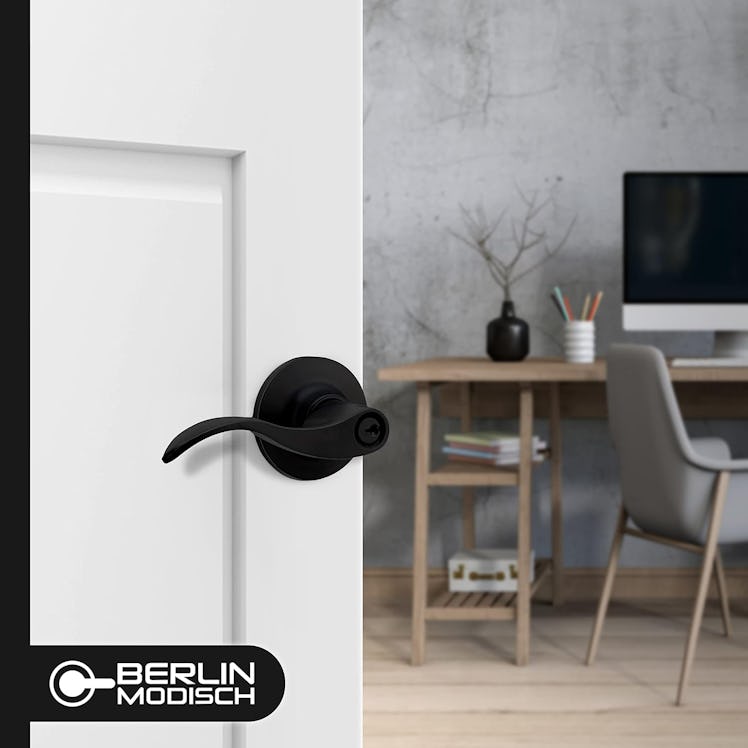 Berlin Modisch Entrance Lever Door Handle