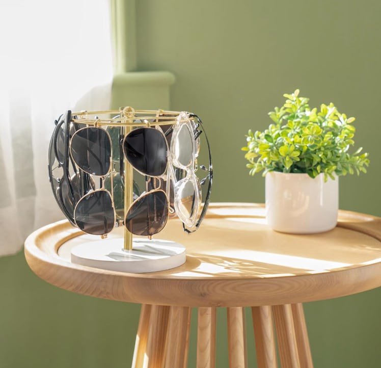 Mkono Sunglasses Organizer Stand