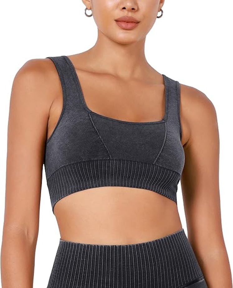 ODODOS Seamless Square-Neck Sports Bra