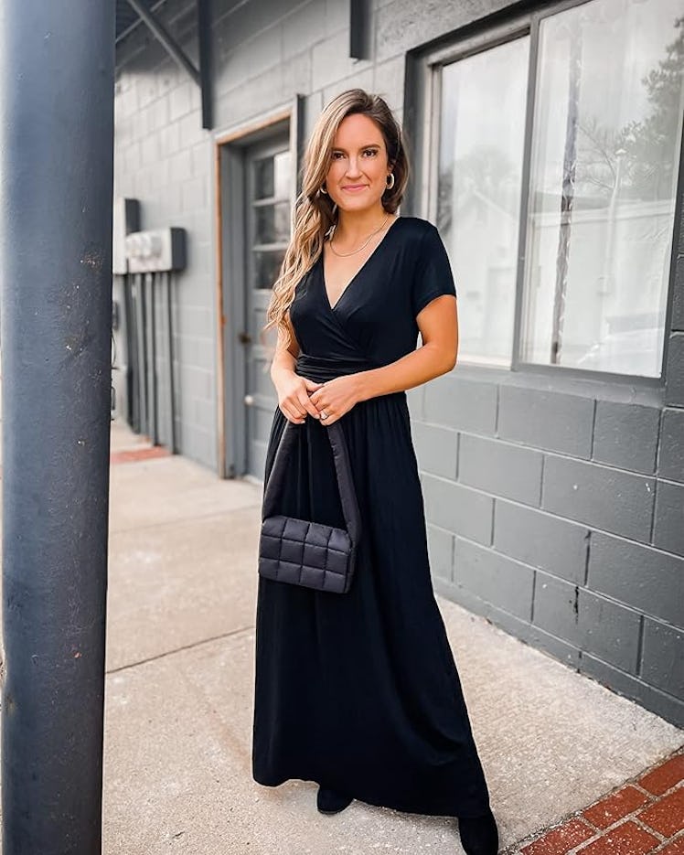 OUGES Wrap-Waist Maxi Dress