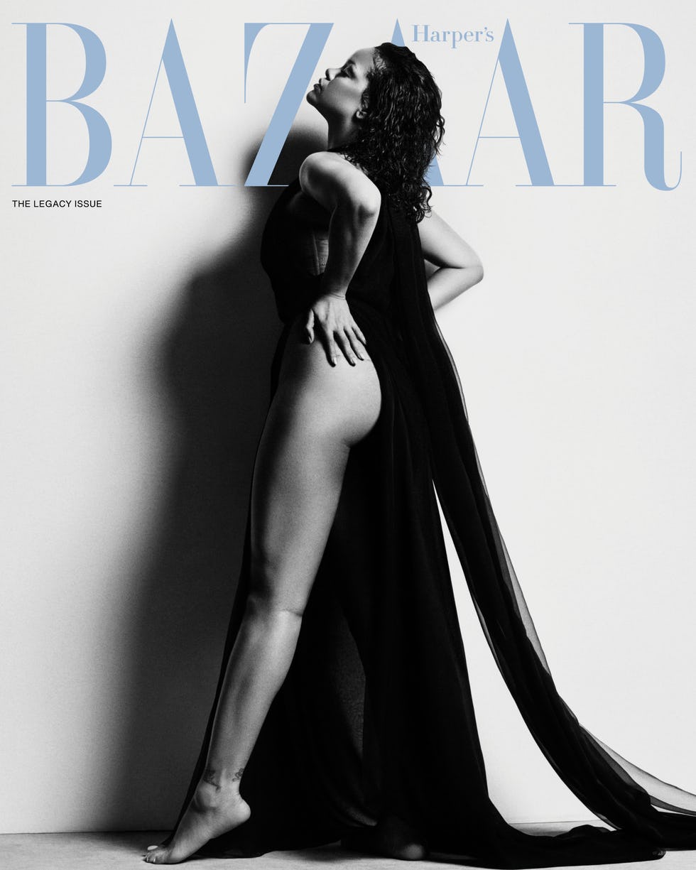 Rihanna&rsquo;s booty-baring Harper&rsquo;s Bazaar cover