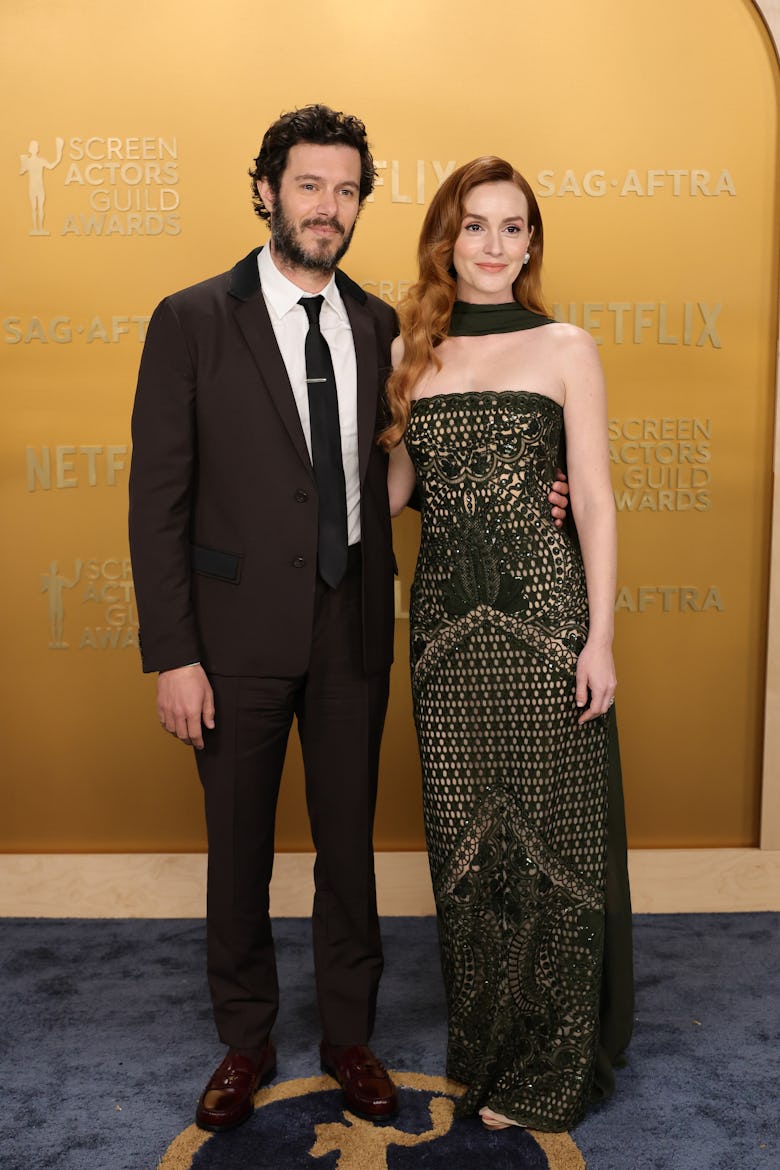 Adam Brody and Leighton Meester attend the 31st Annual Screen Actors Guild Awards at Shrine Auditori...