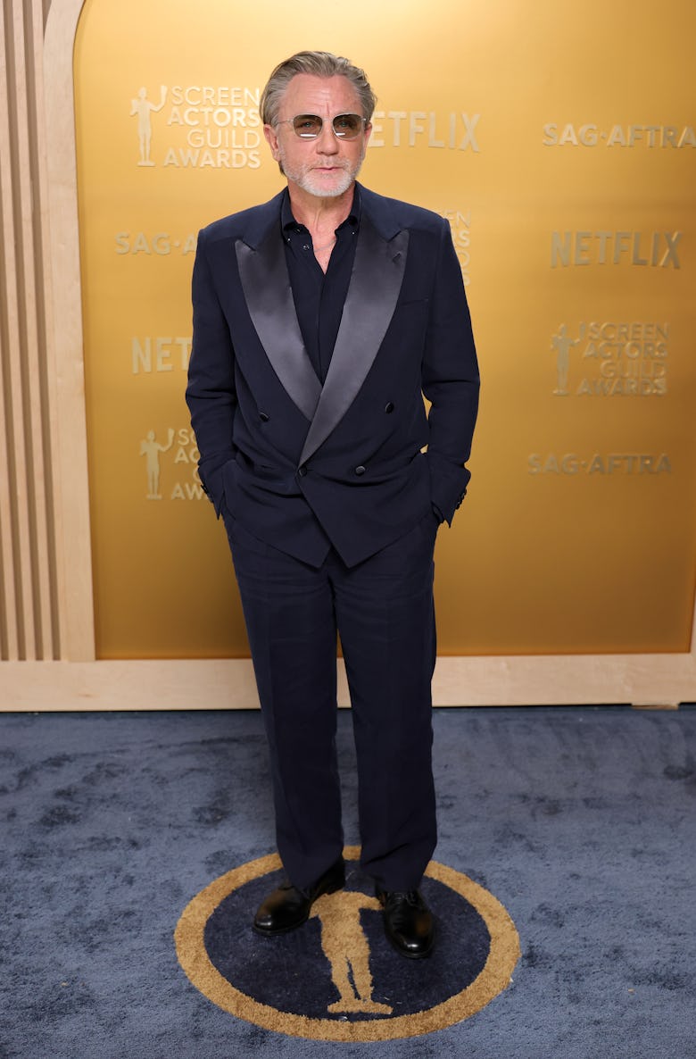 Daniel Craig attends the 31st Annual Screen Actors Guild Awards at Shrine Auditorium and Expo Hall o...