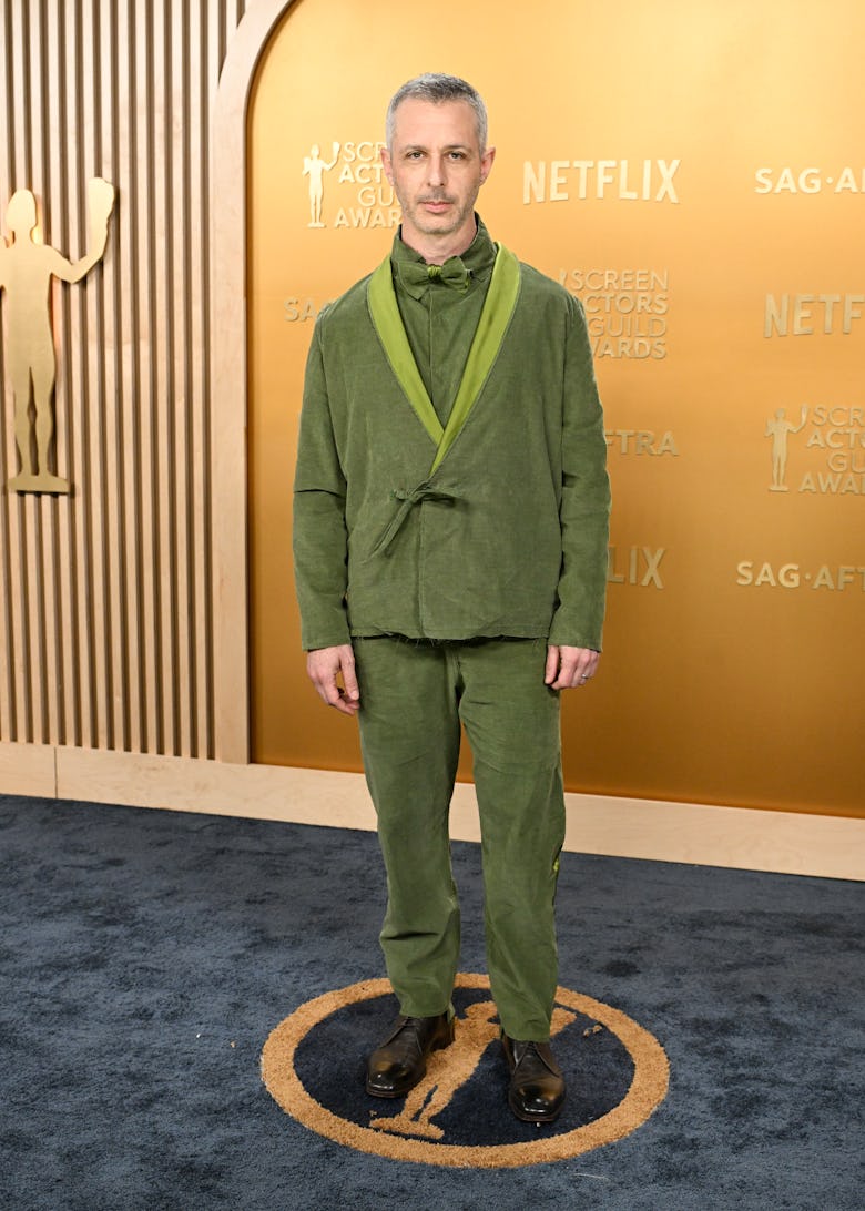 Jeremy Strong at the 31st Screen Actors Guild Awards held at Shrine Auditorium and Expo Hall on Febr...