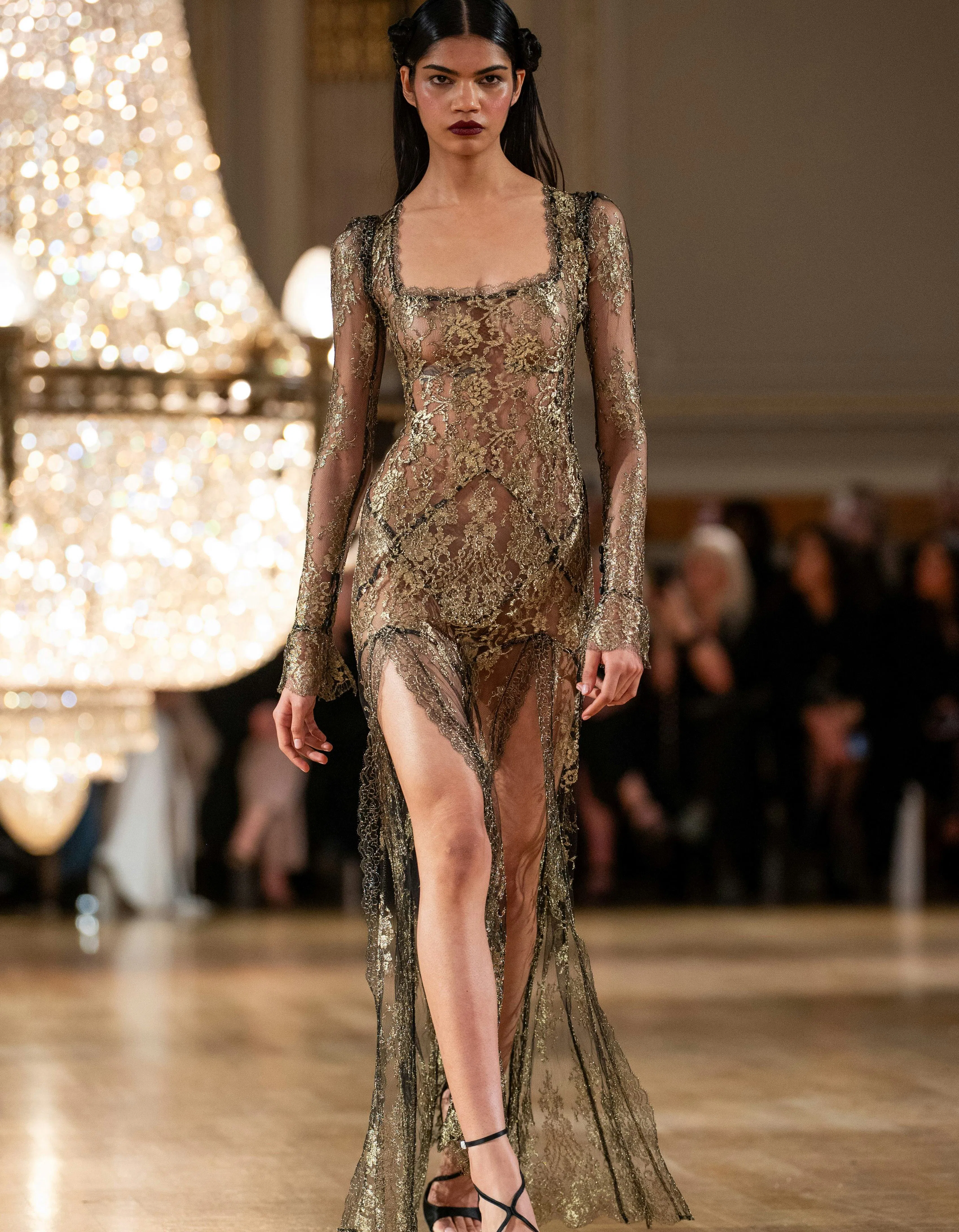 The London Fashion Week Fall/Winter 2025 Trends Were A Testament To The  City's Creative Prowess