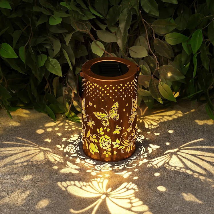 Rumiom Outdoor Solar Lantern