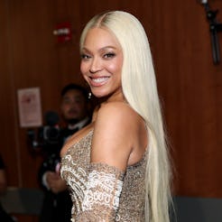 Beyoncé wore a plunging dress at the 2025 Grammys.