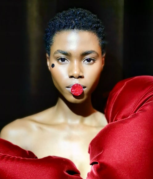 Behind Pat McGrath's abstract blush at Marc Jacobs' Fall/Winter '25 fashion show.