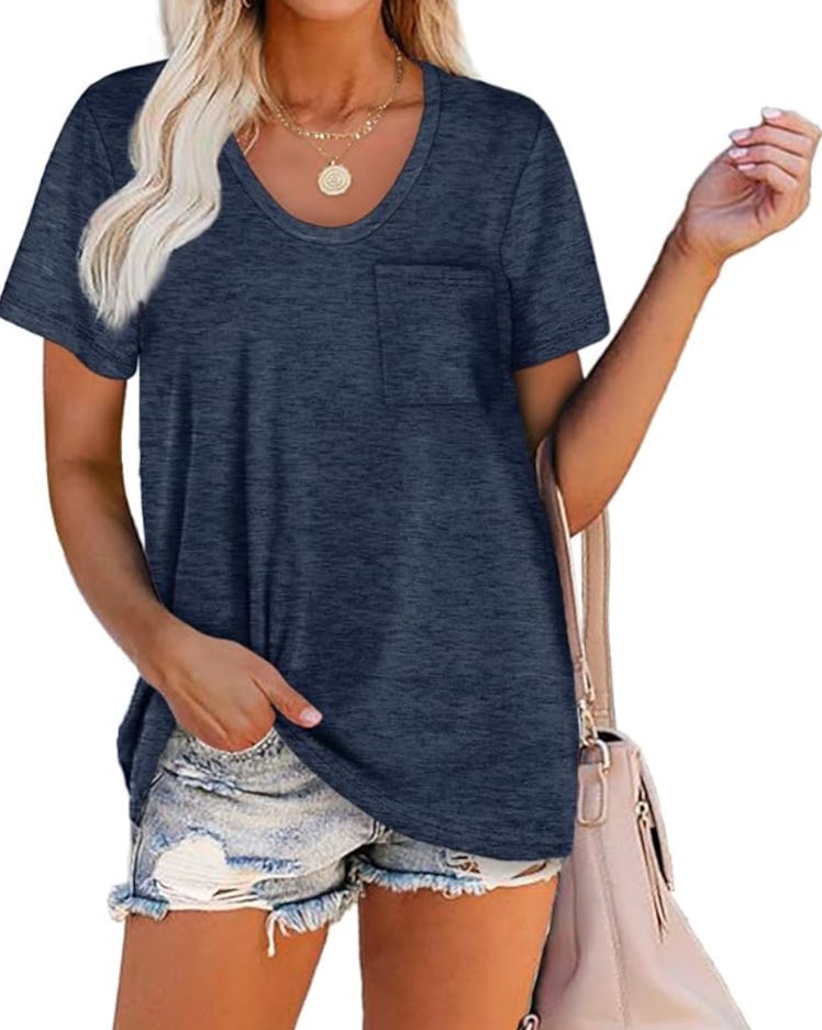 WIHOLL Rounded Pocket Tee