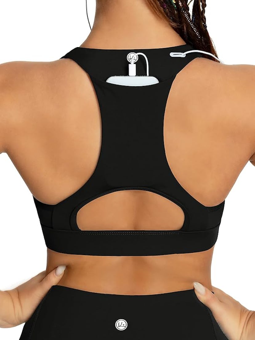 QUEENIEKE Back Pocket Sports Bra