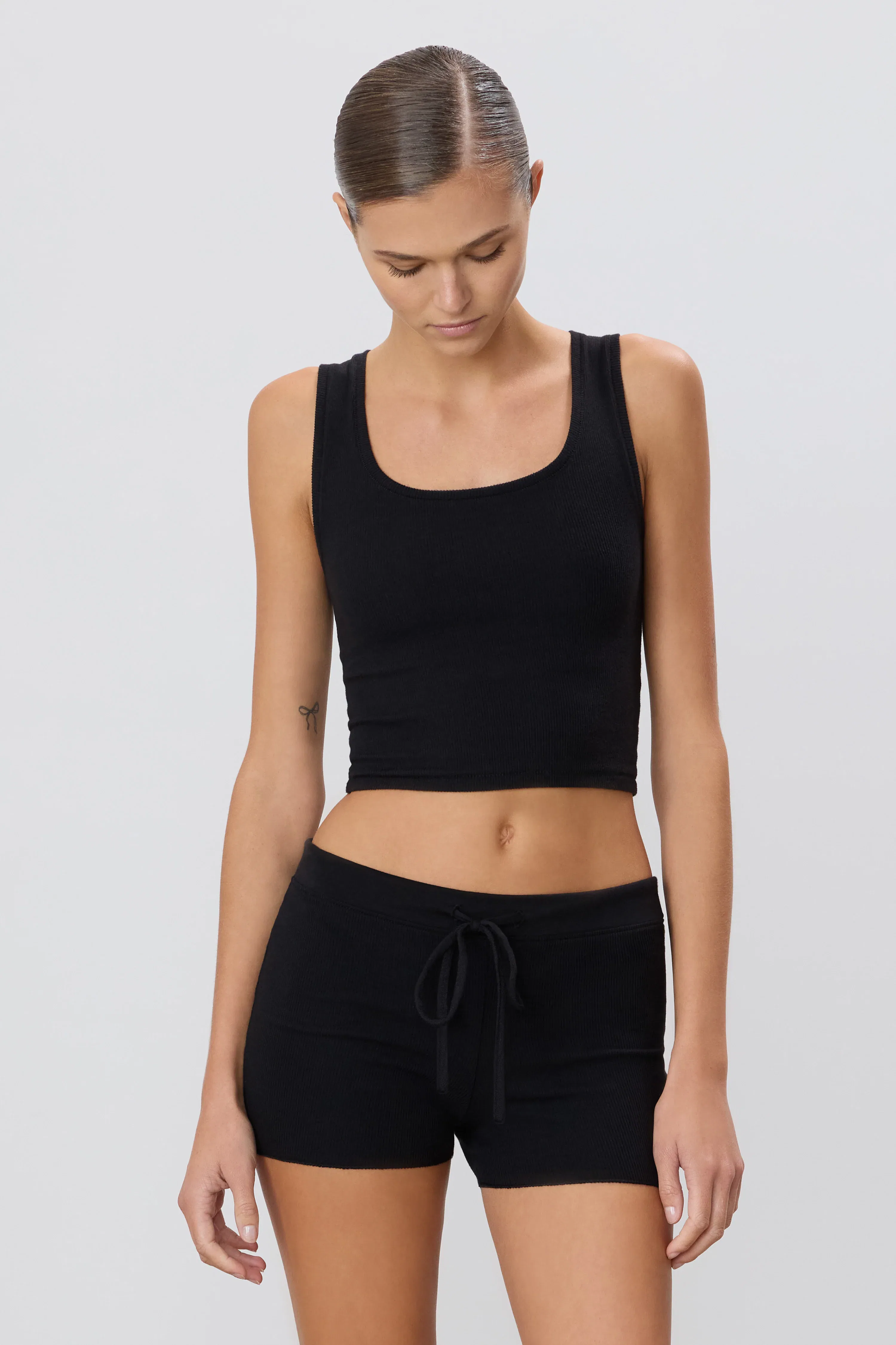 Fluttering Black Western Short