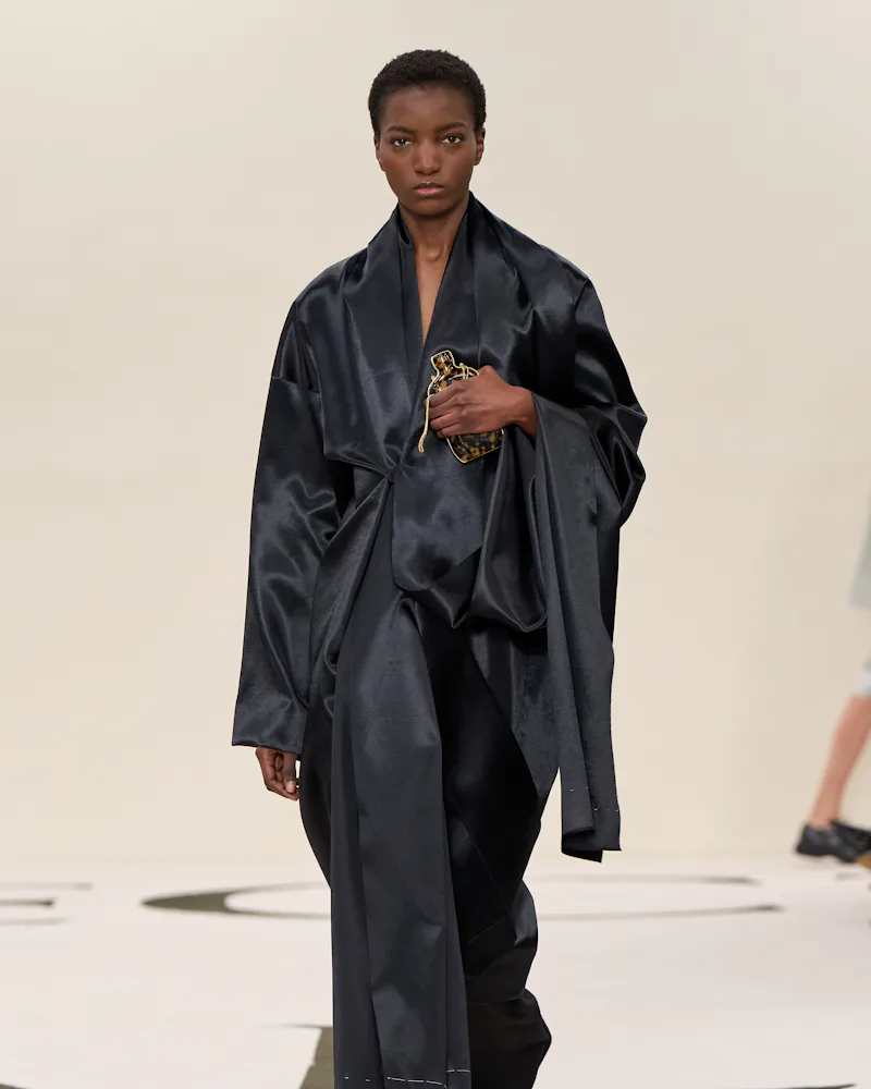 Calvin Klein Veronica Leoni Fall 2025