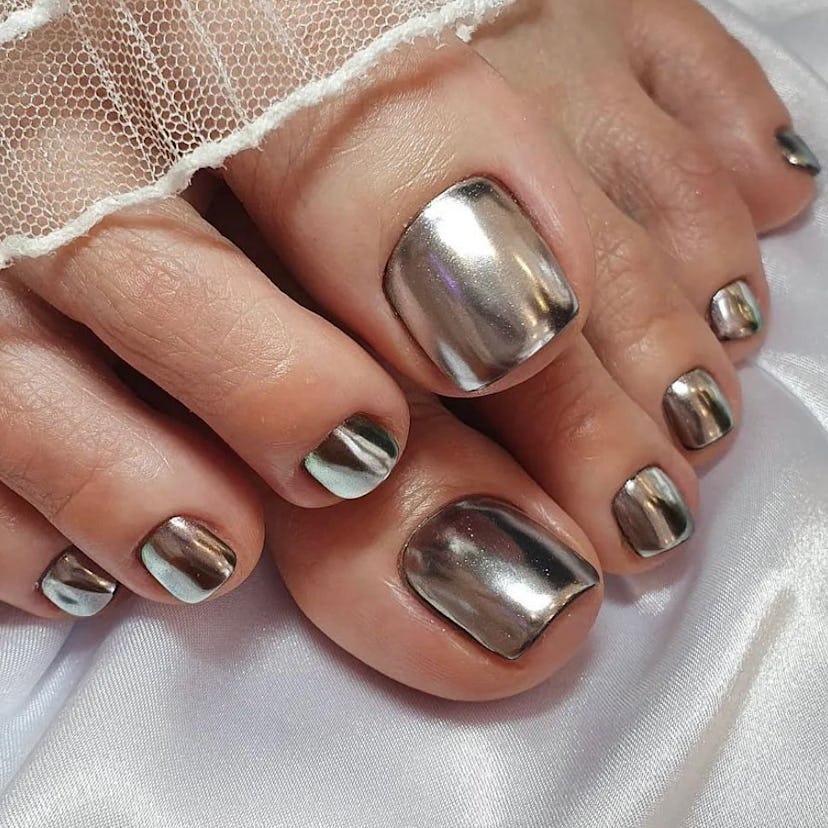 Toe Nail Designs 2025: Fresh & Fashion Forward