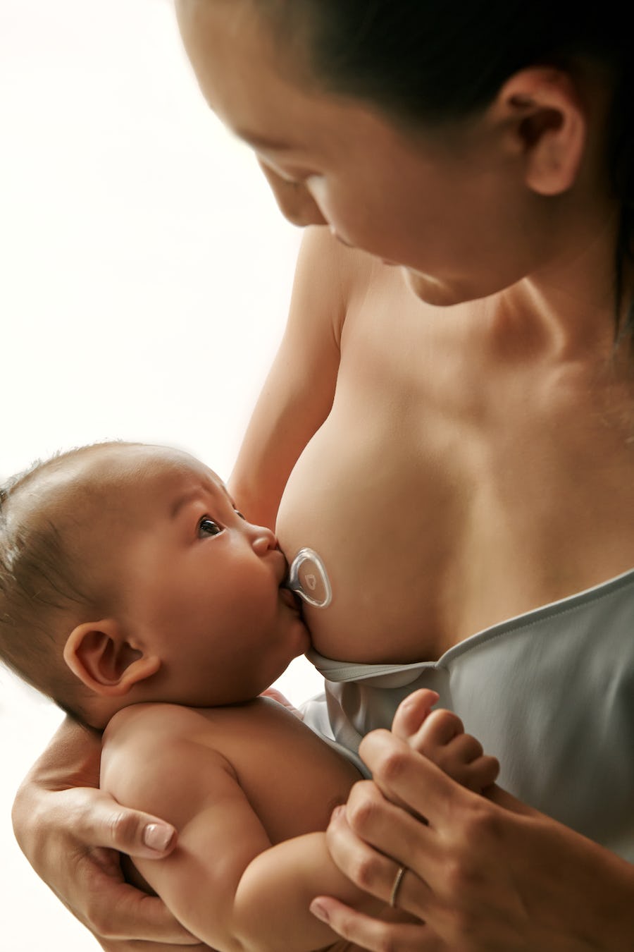 Breastfeeding Is No Joke – Find Comfort & Confidence With Munchkin's Flow Nipple Shield +