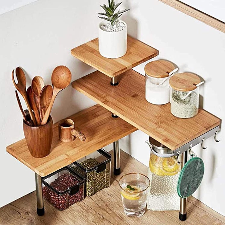 HYNAWIN Adjustable Corner Shelves