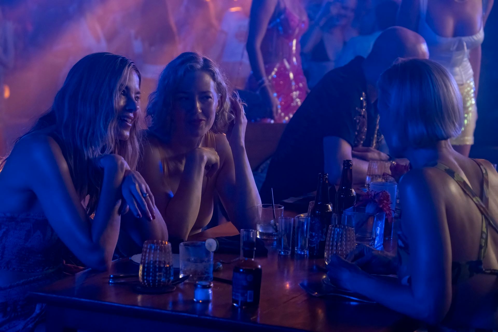 Michelle Monaghan, Carrie Coon, Leslie Bibb on &lsquo;The White Lotus&rsquo;