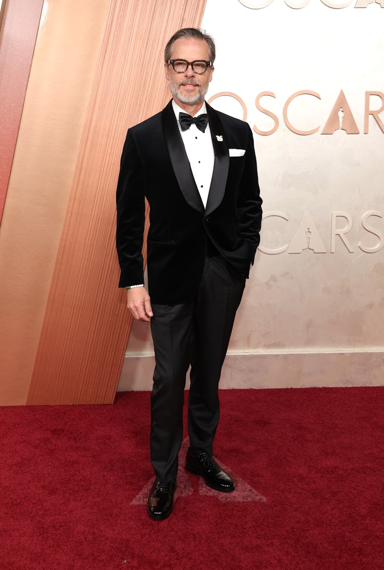 Guy Pearce attends the 97th Annual Oscars at Dolby Theatre on March 02, 2025 in Hollywood, Californi...