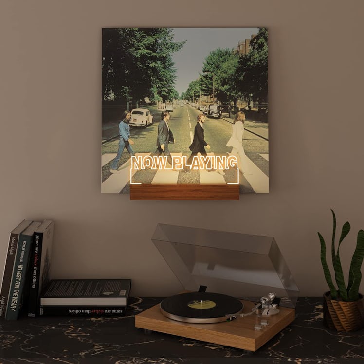 YuanDian Light-Up "Now Playing" Wall-Mounted Vinyl Record Stand