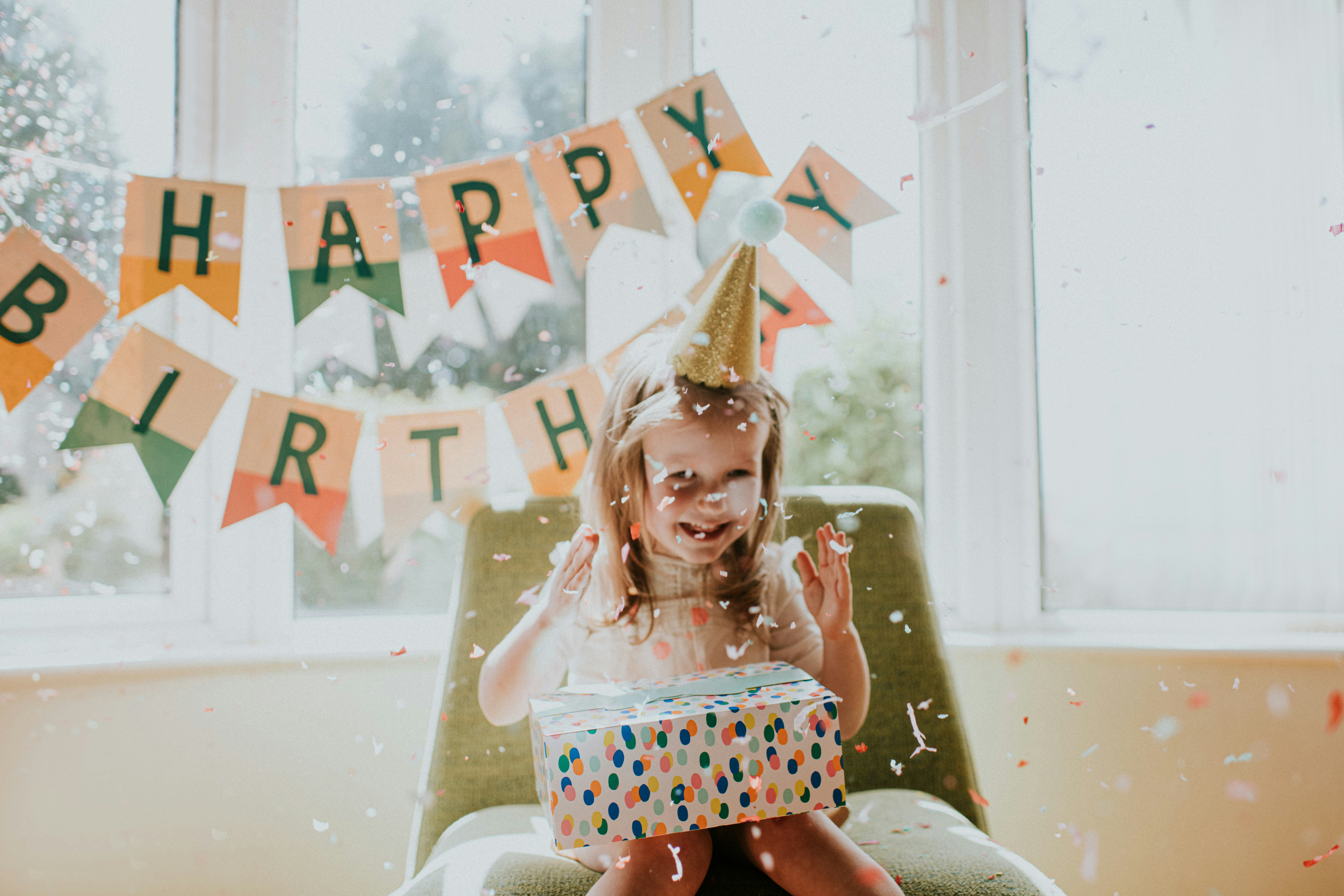 Reddit User Wonders If A 9:30 A.M. Birthday Party Is "Too Early"