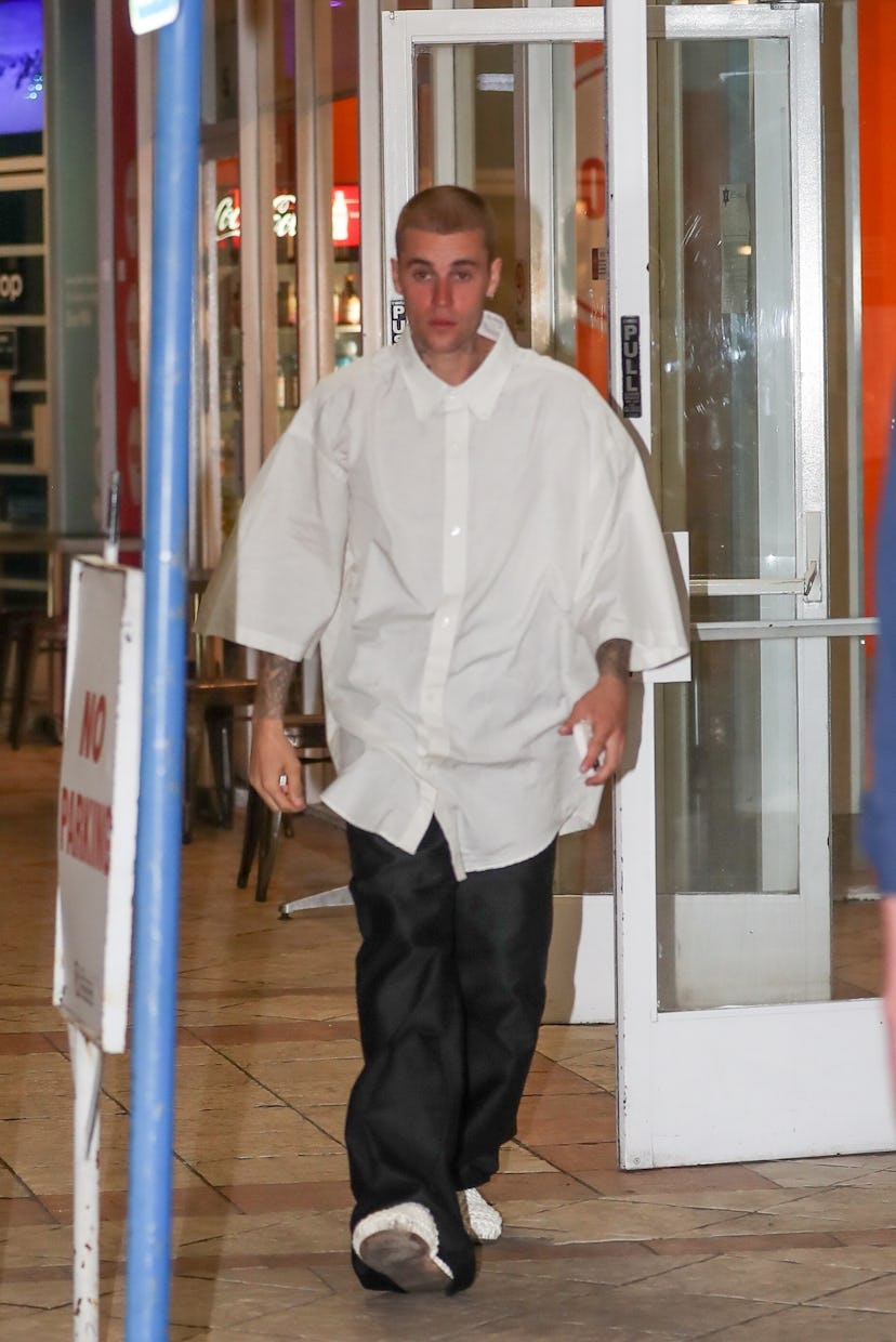 Justin Bieber out on date night with Hailey.