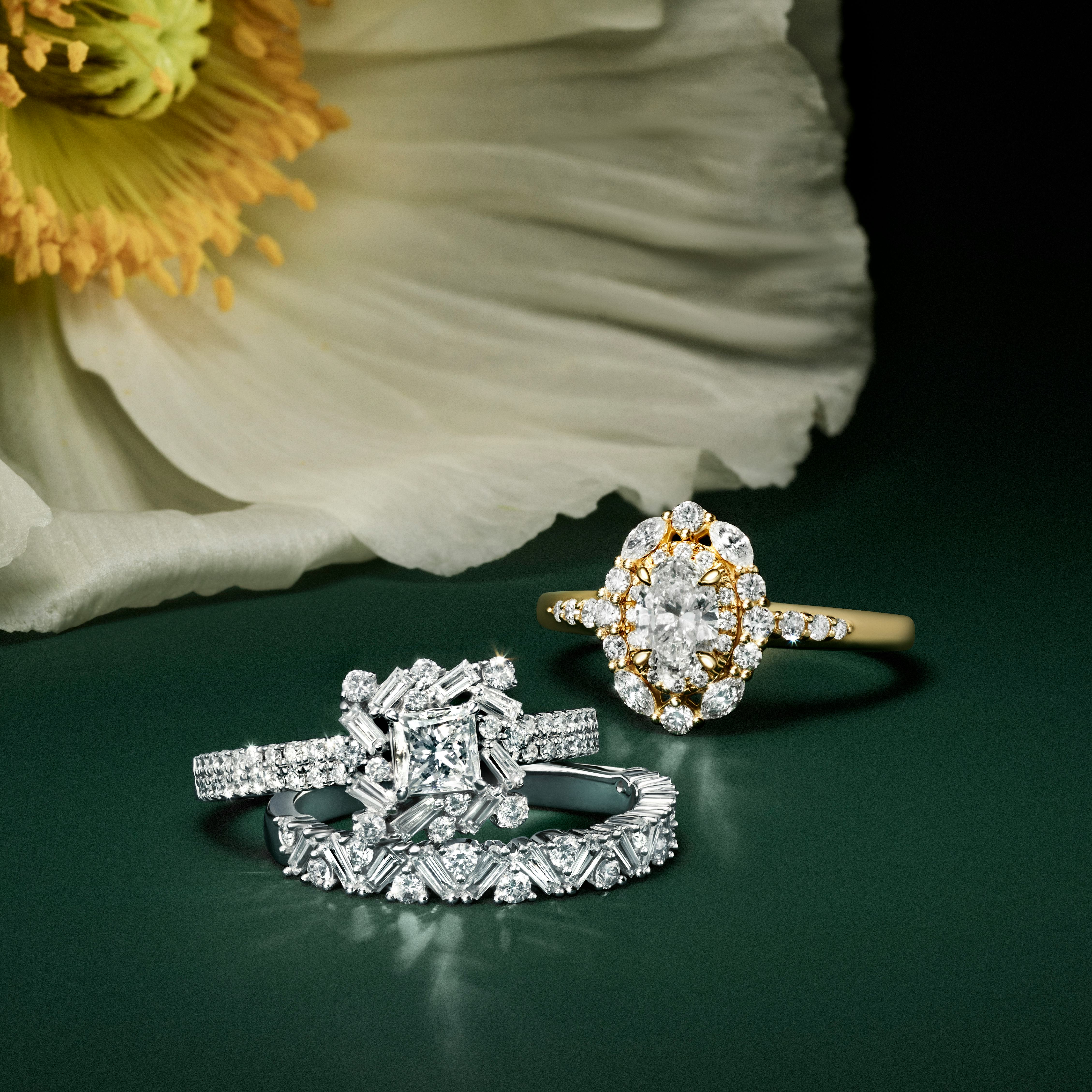 Vera Wang Collaborated With Jared Jewelers On “Architectural” Wedding Rings, image size:4516x4516