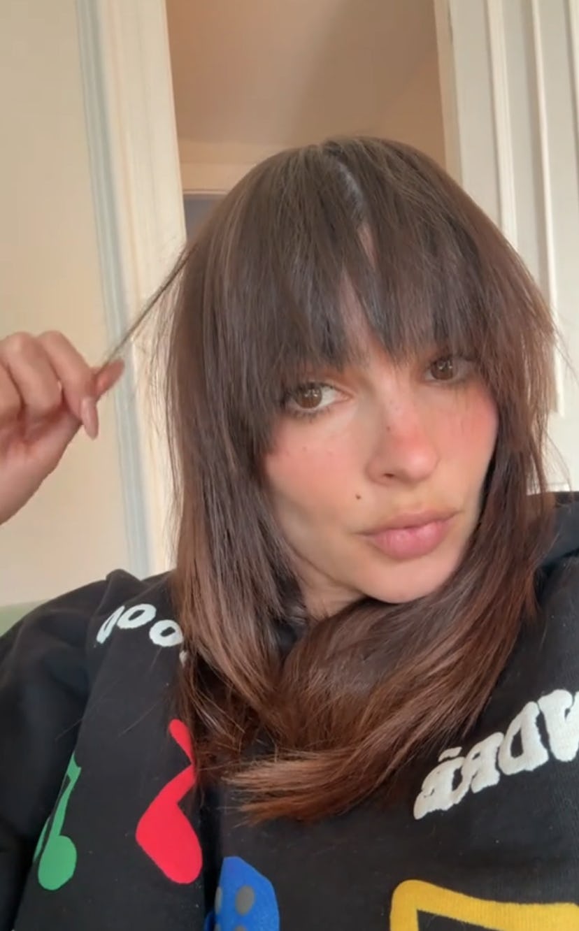 Emily Ratajkowski’s new haircut.