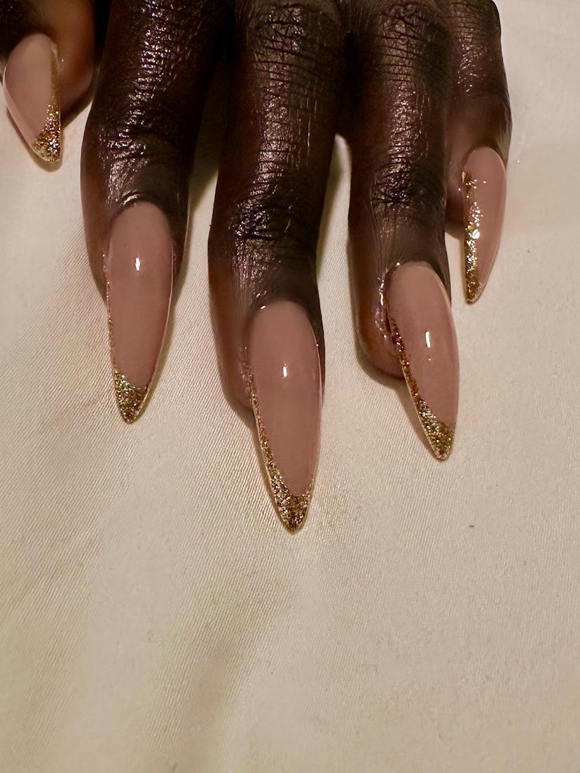 The best 2025 Oscars manicures include Anok Yai’s gold micro Frenchies.