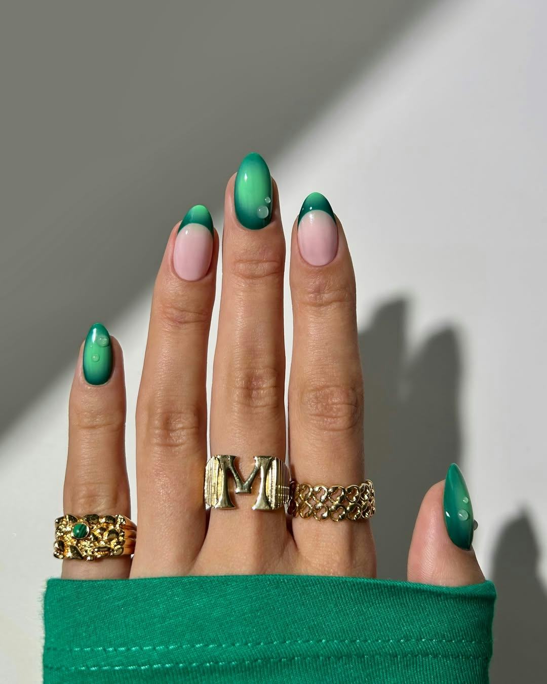 green aura nails