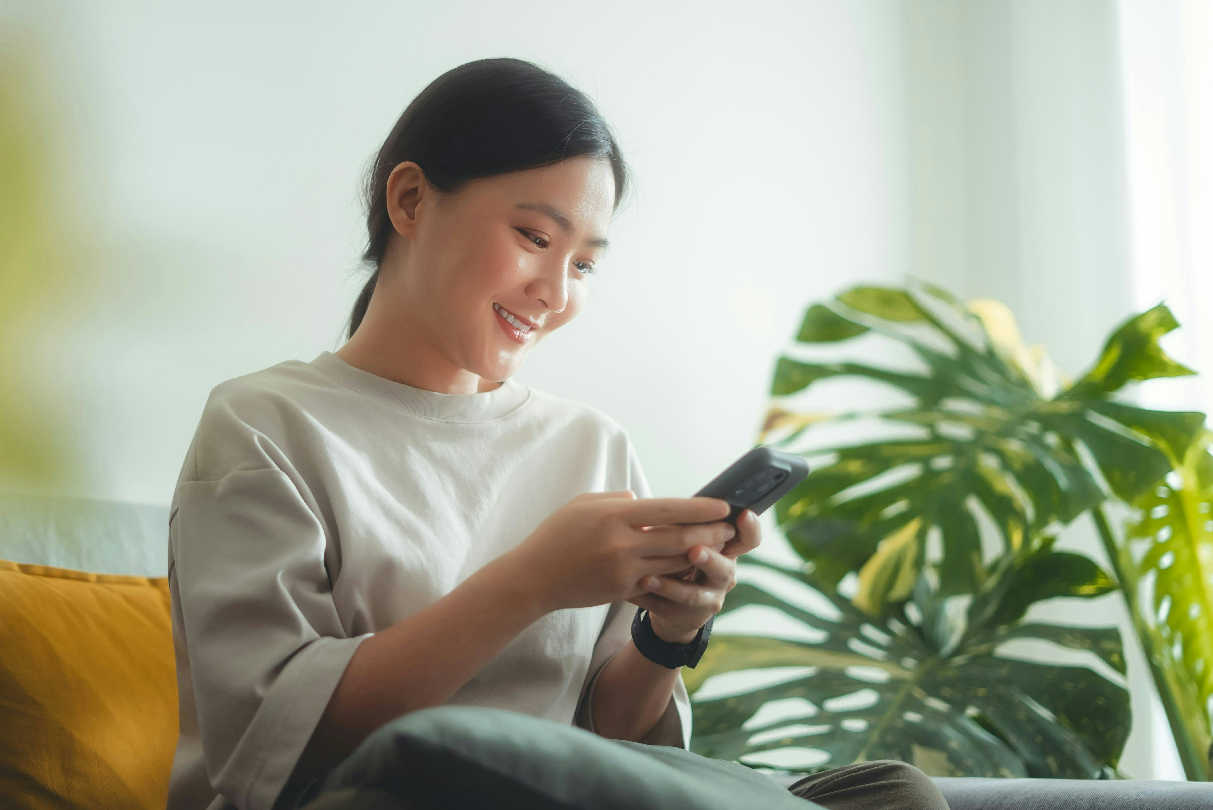 Ways to initiate an actually good conversation on a dating app.